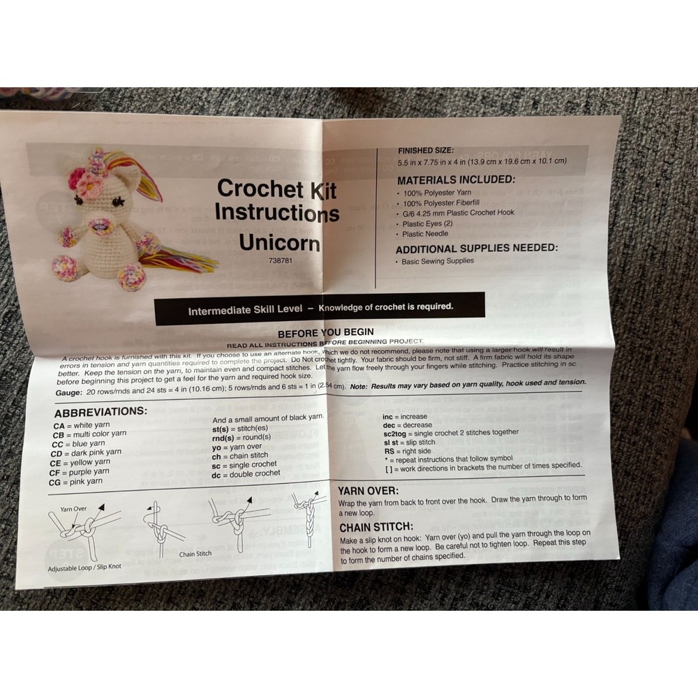 Loops & Threads Unicorn Crochet Kit - Picture 4 of 4